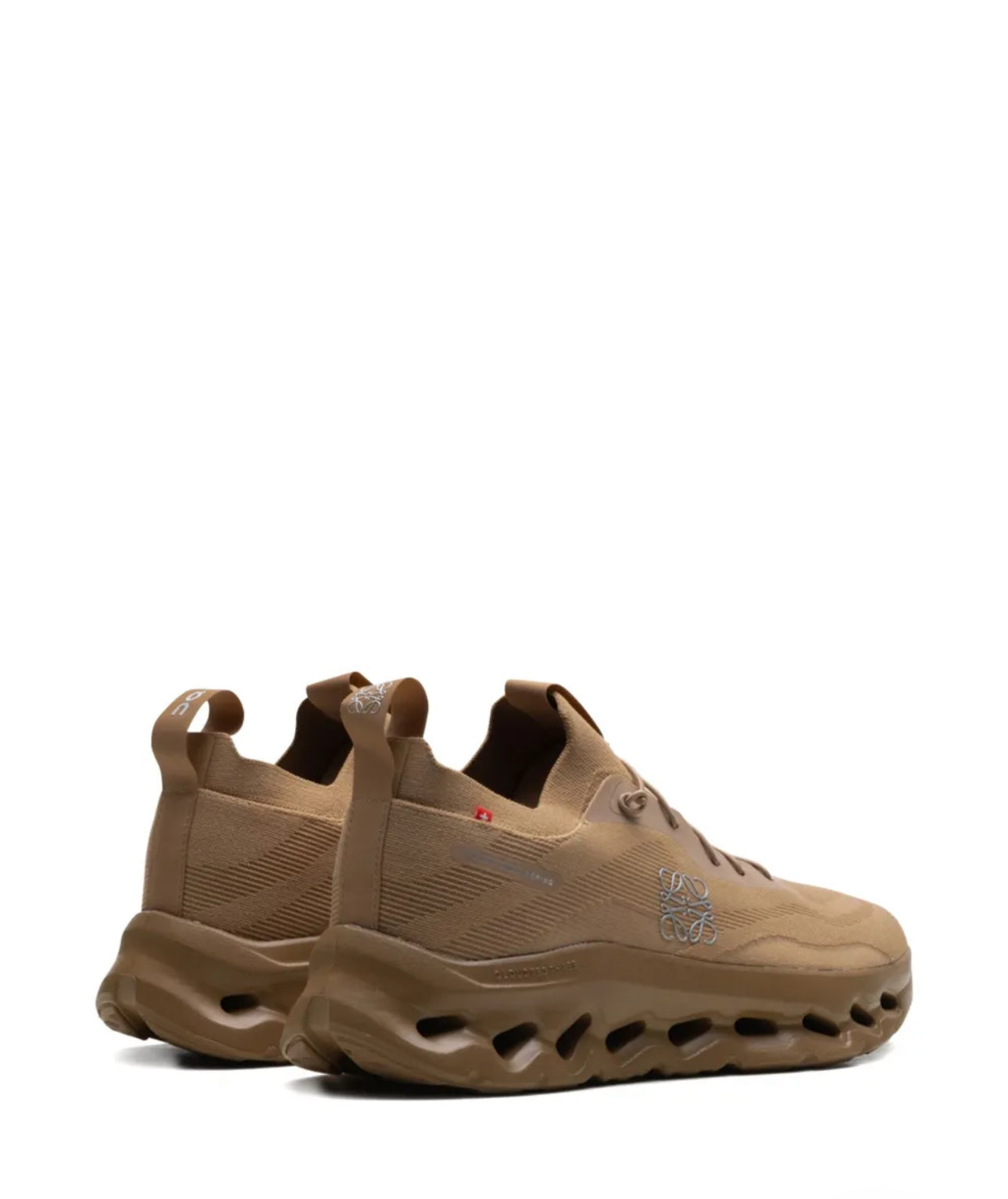 On Running Cloudtilt LOEWE Dark Sand