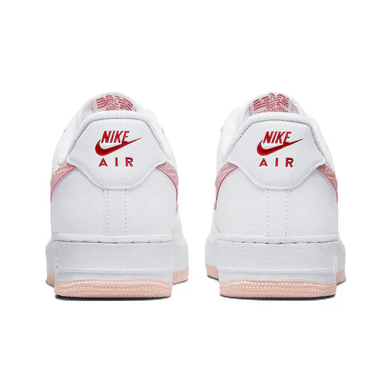 حذاء رياضي Air Force 1 Low "عيد الحب 2022"