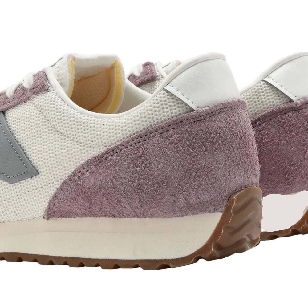 New Balance 471 "Linen/Ice Wine"
