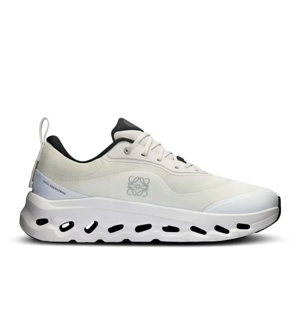 Sale On Running Cloudtilt LOEWE2 Sand/White