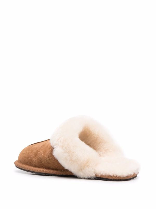 شباشب UGG Scuffette