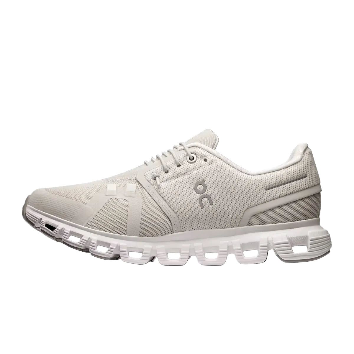 On Running Cloud 6 'Pearl White