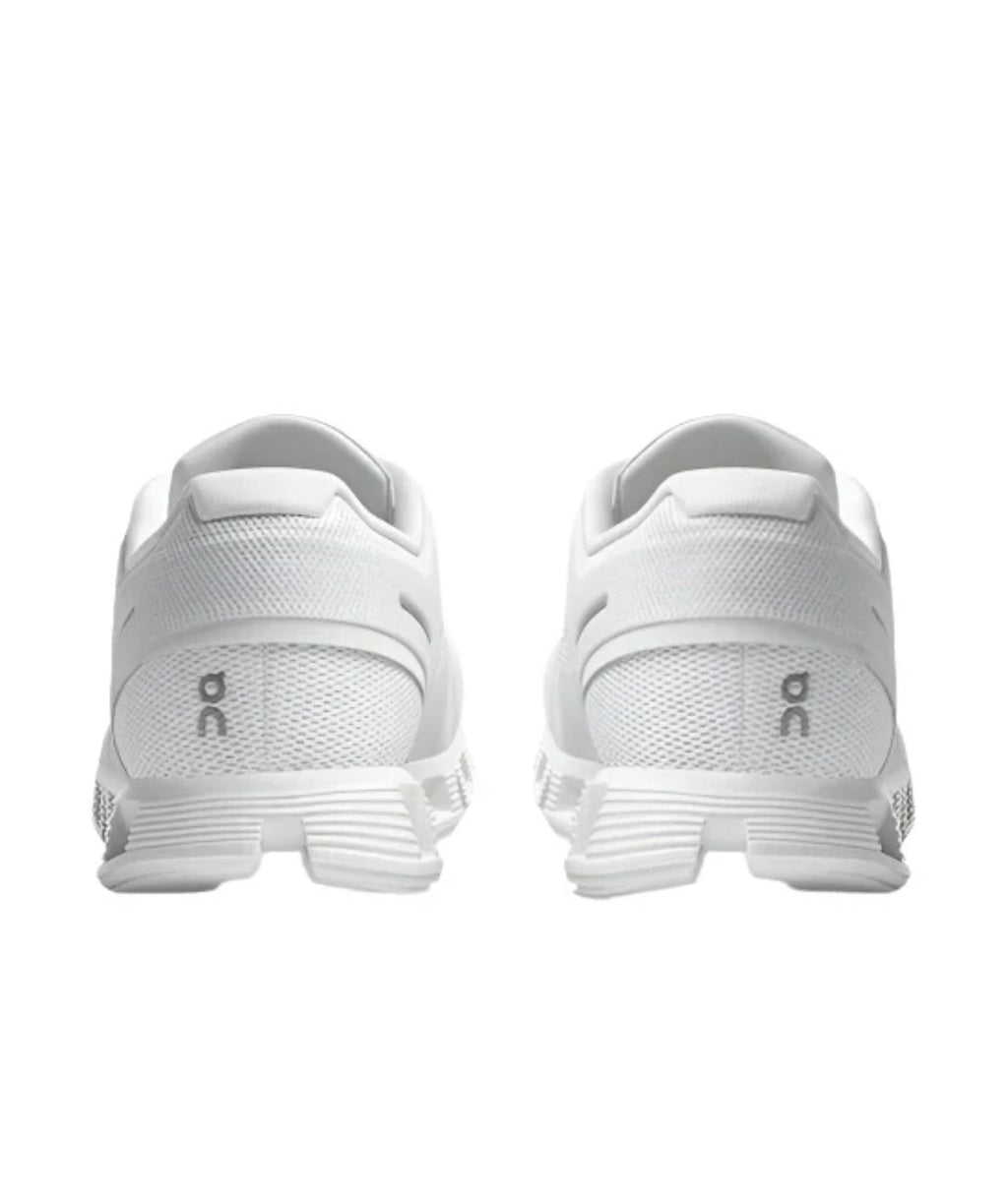 On Running Cloud Shoes white
