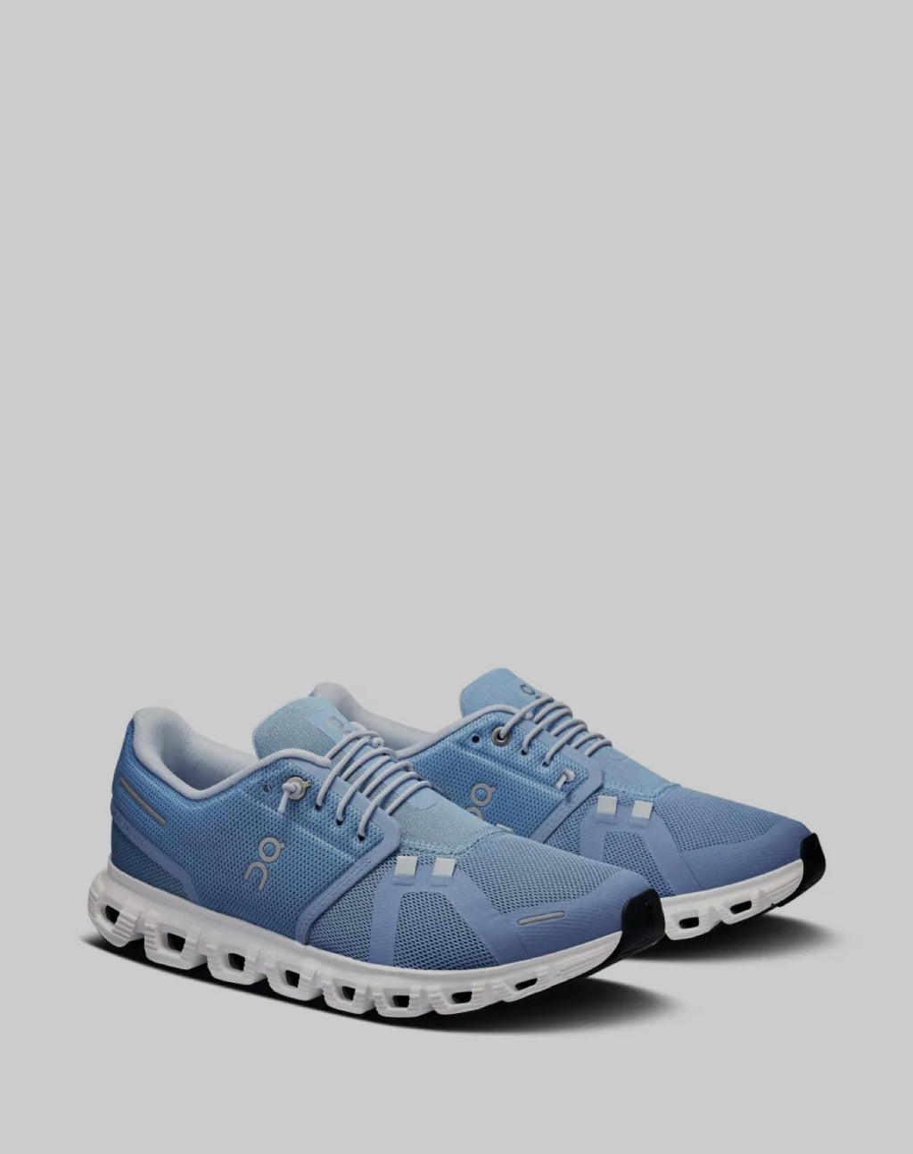 On Running Cloud 6 Chambray White