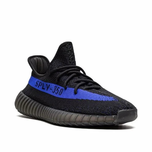 حذاء Yeezy 350 V2 باللون الأزرق المبهر