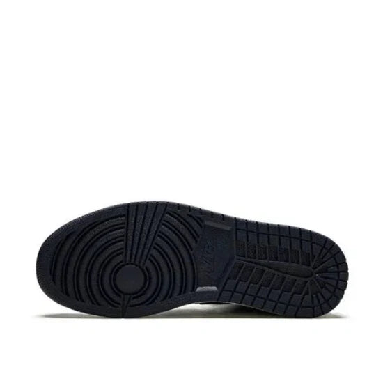 Air Jordan 1 Retro High OG "Obsidian/University Blue" sneakers