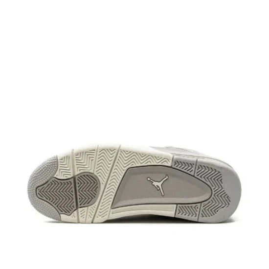 حذاء رياضي من طراز Air Jordan 4 "Frozen Moments"