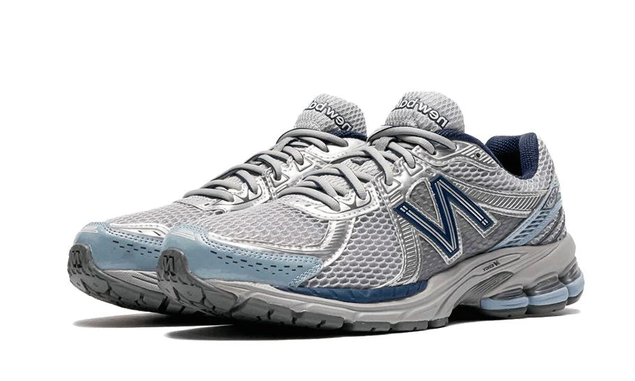 Kids New Balance 860v2 Rubber and Mesh Sneakers